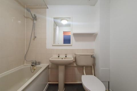 1 bedroom flat to rent, Gartons Close, Enfield