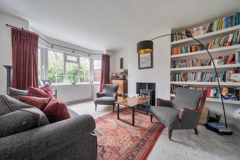 undefined, New Inn Lane, Surrey GU4