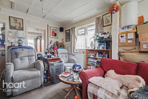 1 bedroom detached bungalow for sale, Gorse Way, Clacton-On-Sea
