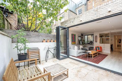 2 bedroom flat for sale, Mountgrove Road, London N5
