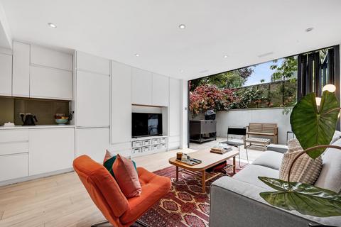 2 bedroom flat for sale, Mountgrove Road, London N5
