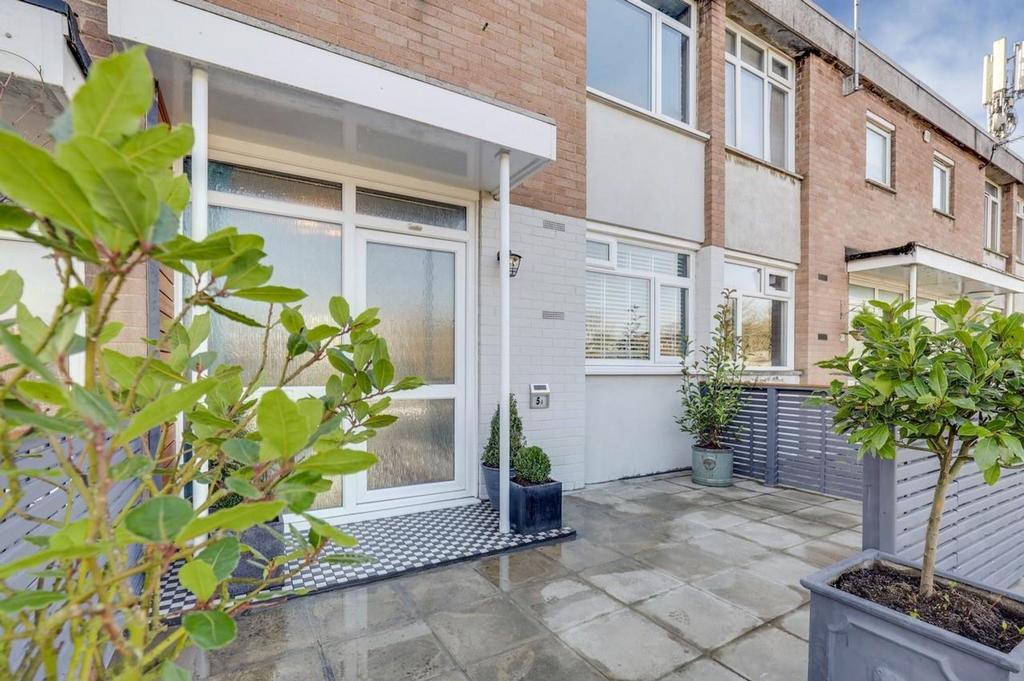 Stoneleigh Broadway, Epsom - KT17 2 JA