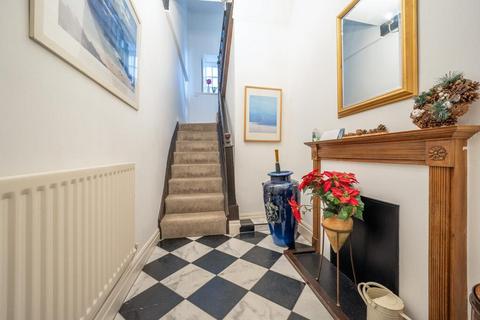 undefined, Quality Square, Ludlow