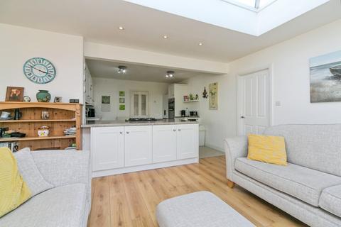 3 bedroom bungalow for sale, Rockfield Drive, Llandudno, Conwy, LL30