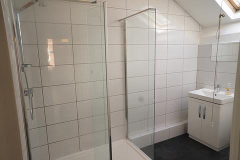 3 bedroom apartment to rent, Clyde Road, Manchester, M20