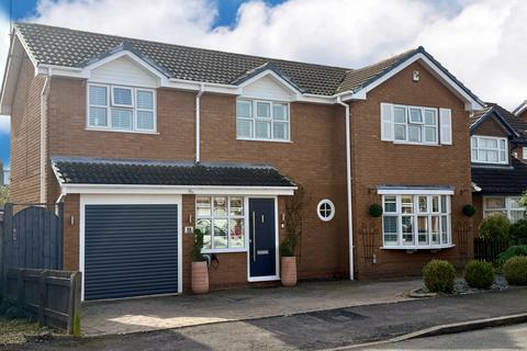 4 bedroom detached house for sale, St. Andrews Crescent, Stratford-upon-Avon CV37
