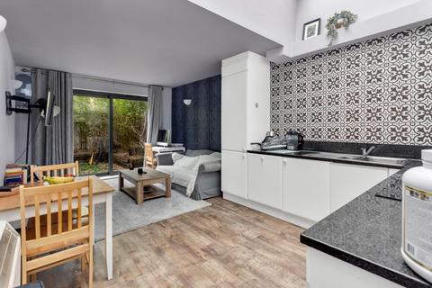 2 bedroom terraced house for sale - Hurlock Street, London N5