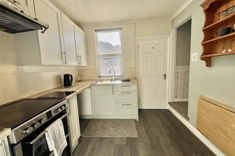 2 bedroom terraced house to rent, Dove Street, NOTTINGHAM