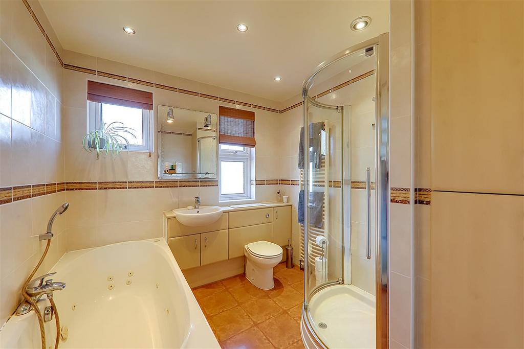 Family Bathroom/W.C