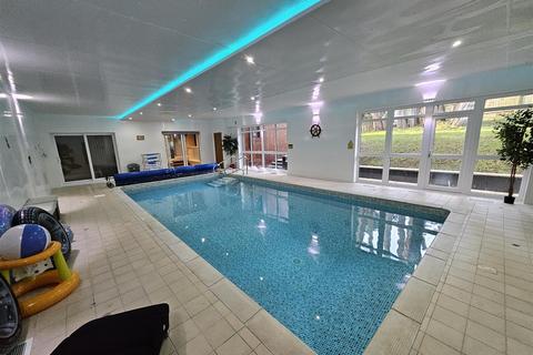 6 bedroom detached house for sale, Buxton Road, Weymouth