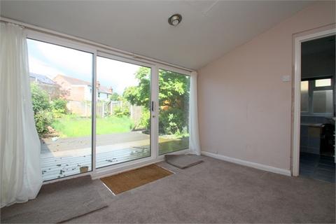 1 bedroom maisonette to rent, Chaucer Road, Ashford, TW15