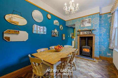 4 bedroom detached house for sale, Beauty Bank, Cradley Heath B64