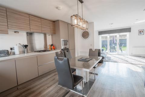 undefined, Lady Nancy Crescent, Blantyre, Glasgow