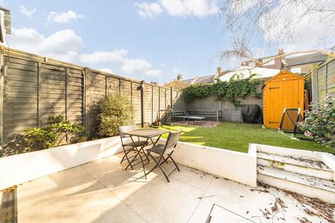 2 bedroom flat for sale, Henslowe Road, London SE22
