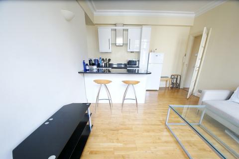 1 bedroom flat to rent, London W1W
