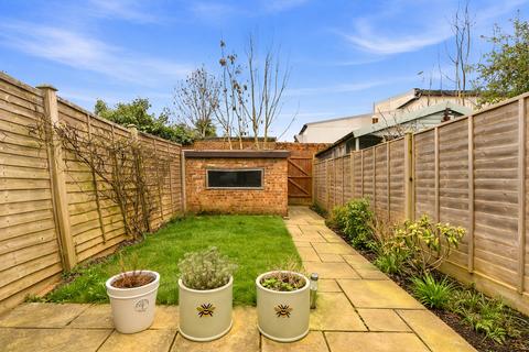 3 bedroom terraced house for sale, Camp View Road, Hertfordshire AL1