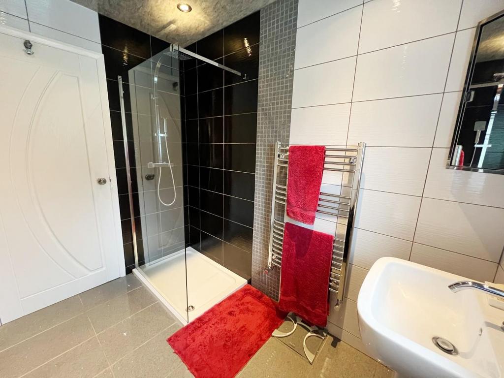 Ensuite