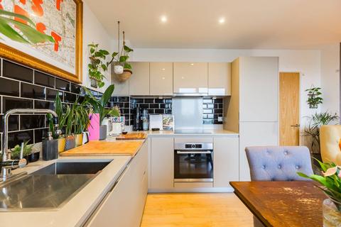 32 Barry Blandford Way, London E3