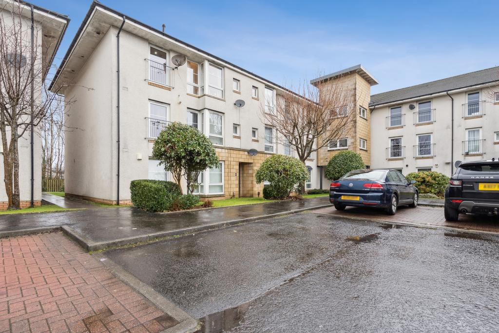 6 Jenny Lind Court, G46 8 QH