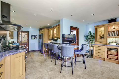 4 bedroom detached house for sale, Watford Road, Rickmansworth WD3