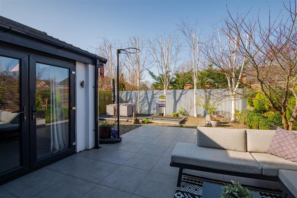 Rear External