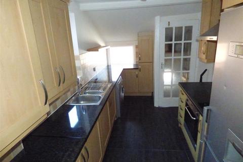 Warton Terrace, Heaton