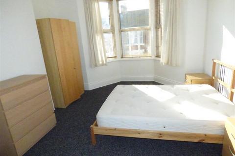undefined, Warton Terrace, Heaton