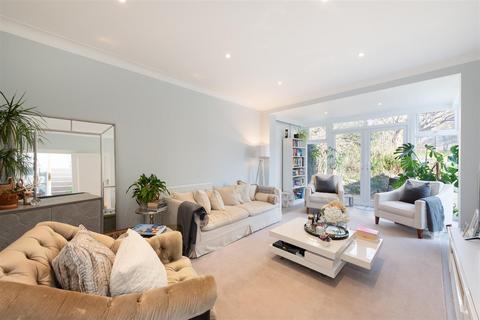 3 bedroom semi-detached house for sale, Manor Drive, London N14