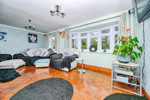 undefined, Grange Gardens, Toddington, Dunstable, Bedfordshire, LU5