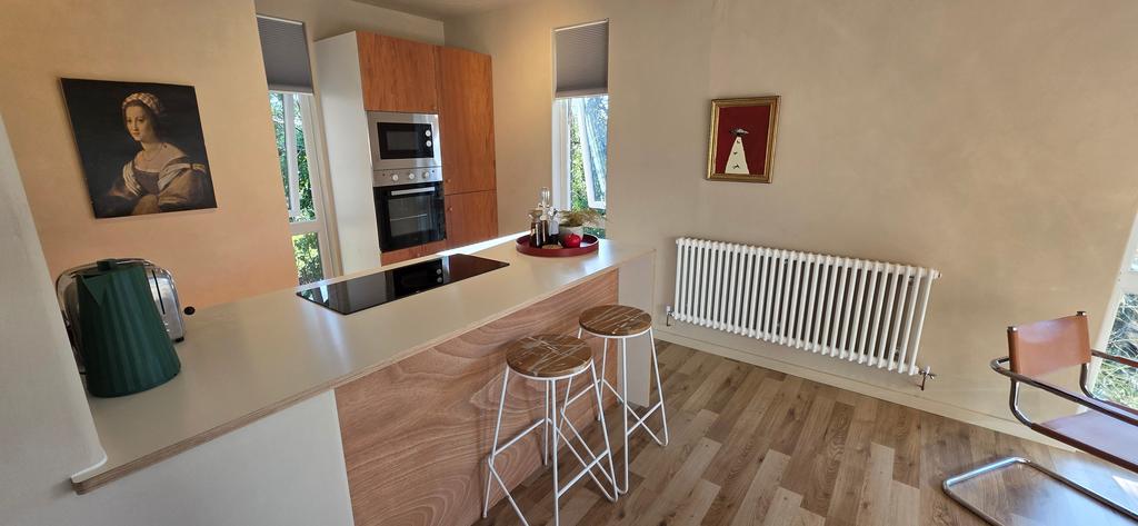42 Sandy Lane 4.jpg