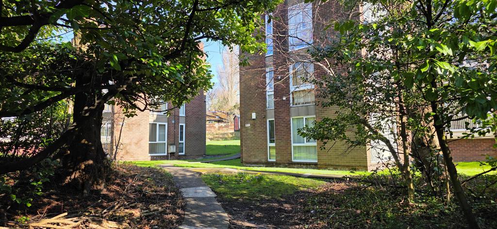 42 Sandy lane 1.jpg