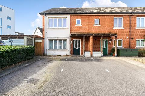 3 bedroom end of terrace house for sale, Rivett Drake Close, Guildford, GU2