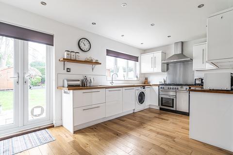 3 bedroom end of terrace house for sale, Melbourne Court, Welwyn Garden City, Hertfordshire, AL8