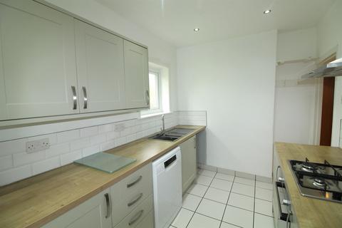 2 bedroom apartment to rent, 32 Redesdale Gardens, Adel, LS16