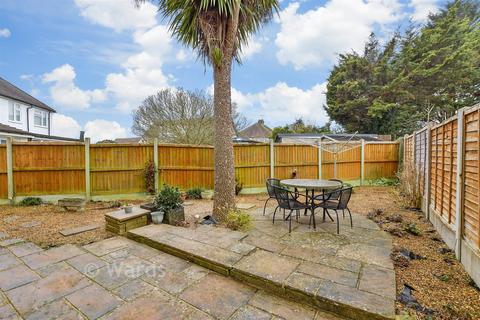 4 bedroom detached house for sale, Cavendish Way, Maidstone ME15
