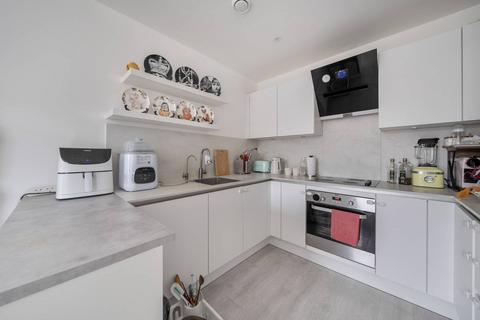 2 bedroom flat for sale, Hargrave Drive, Harrow, HA1