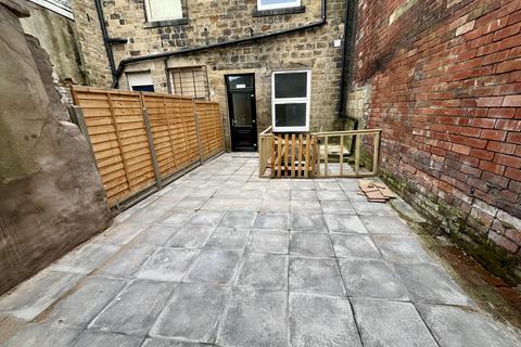 undefined, Daisy Hill, DEWSBURY
