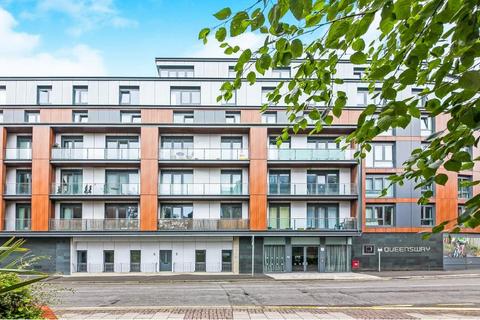 4 Queensway, Redhill