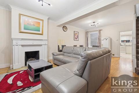 3 bedroom house for sale, Carterhatch Road, Enfield London