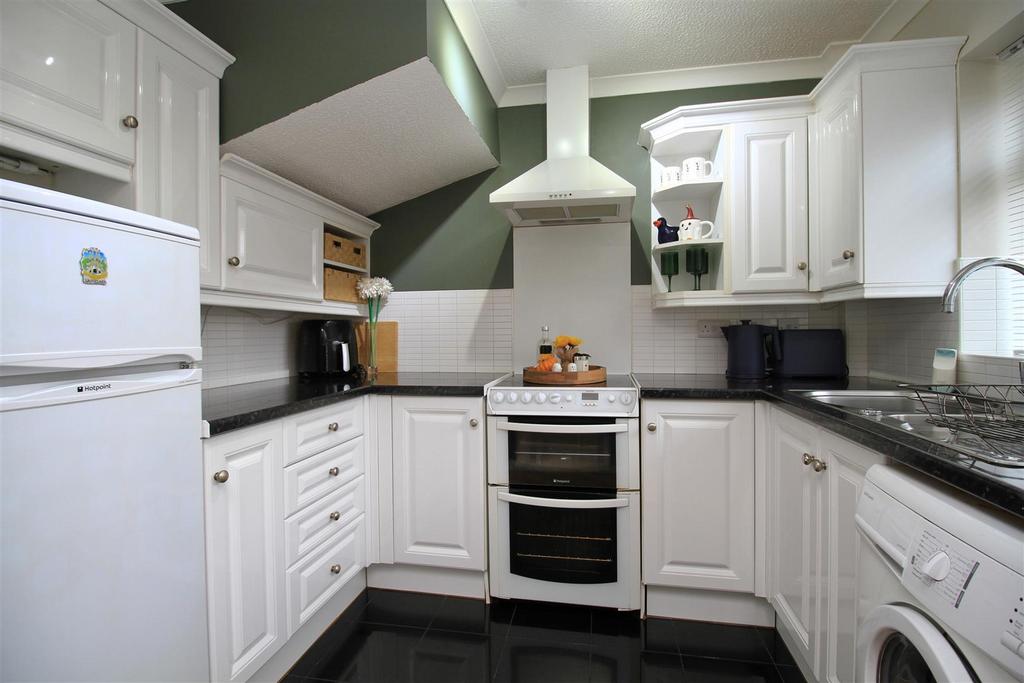Kitchen..jpg