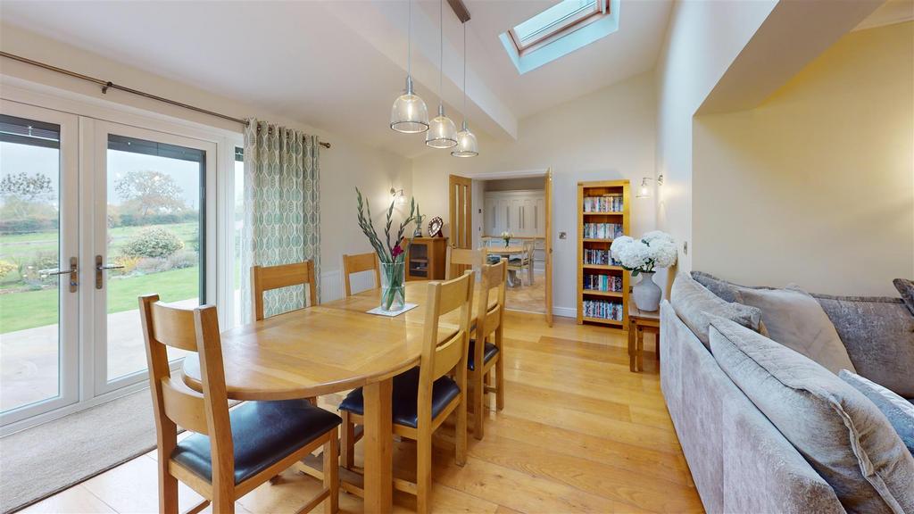 Meadow-Croft-Dining-Room.jpg