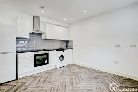 2 bedroom flat to rent, Thornhill Road, Coventry