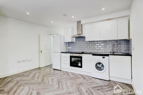 2 bedroom flat to rent, Thornhill Road, Coventry