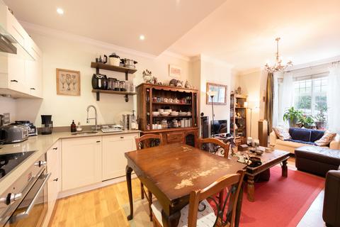 3 bedroom apartment for sale, Glenmore Road, London, NW3