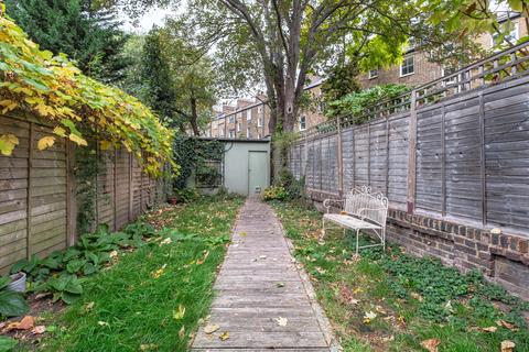 undefined, King Henrys Walk, London N1