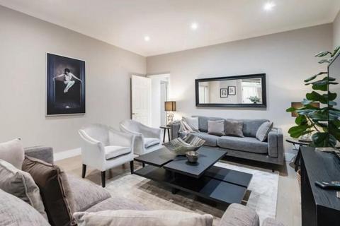 3 bedroom apartment to rent, Fitzjohns Avenue, London, NW3