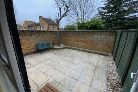 2 bedroom apartment to rent, Taeping Street, London E14