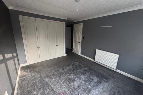 4 bedroom detached house to rent,  Ecton Court, Doncaster DN3