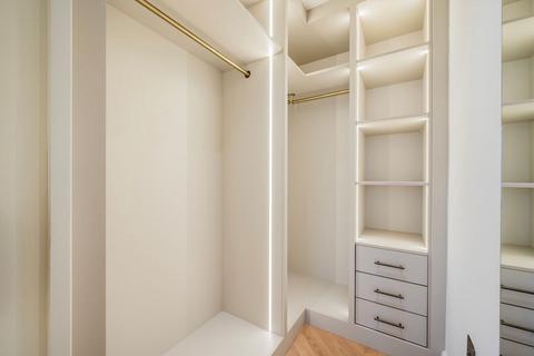 2 bedroom flat for sale, Holland Park Gardens, LONDON W14