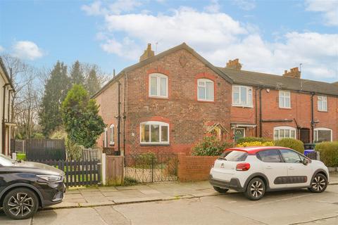 3 bedroom end of terrace house for sale, Hardcastle Avenue, Chorlton